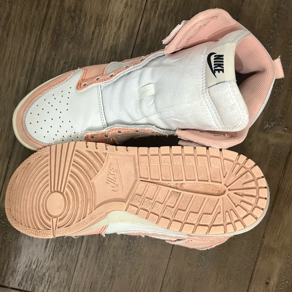 Women’s Dunk High 1985 Arctic Orange Size 9.5 - Picture 3 of 4